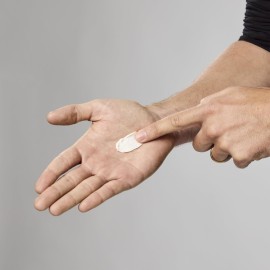 Bumble and bumble. Sumotech Flexible Hold Cream Solid | Pliable Texture, Flexible Hold + Lo-shine Finish | Wavy, Straight, 1.5 Ounce Bumble and bumble. Sumotech Flexible Hold Cream Solid | Pliable Texture, Flexible Hold + Lo-shine Finish | Wavy, Straight, 1.5 Ounce