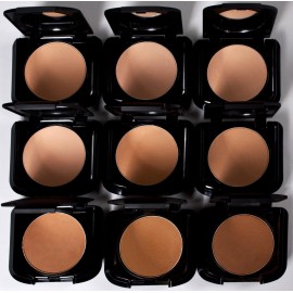 Palladio Dual Wet and Dry Foundation with sponge and Mirror, Squalane Infused, Apply Wet for Maximum Coverage or Dry for Light Finishing and Touchup, Minimizes Fine Line, All day Wear, Laurel Nude Palladio Dual Wet and Dry Foundation with sponge and Mirror, Squalane Infused, Apply Wet for Maximum Coverage or Dry for Light Finishing and Touchup, Minimizes Fine Line, All day Wear, Laurel Nude