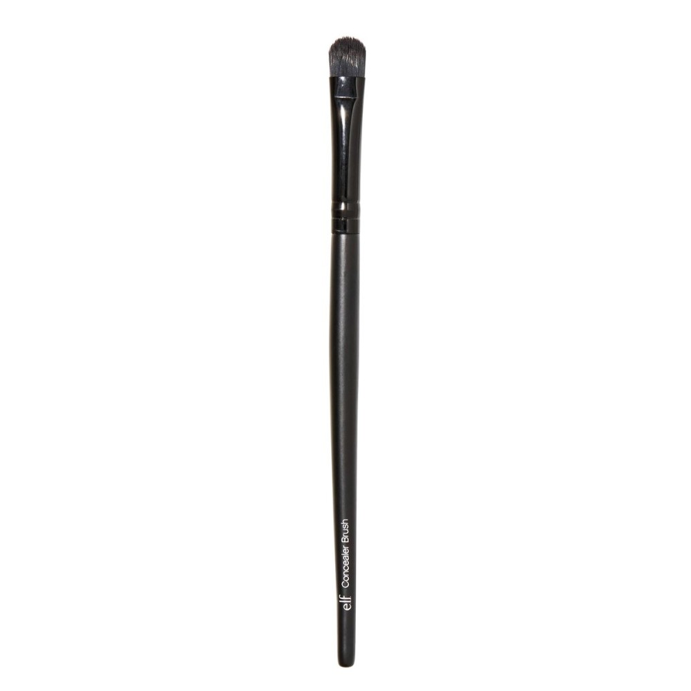 e.l.f. Concealer Brush, Flat Makeup Brush For Concealing Imperfections, Vegan & Cruelty-Free