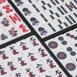 Yellow Mountain Imports Japanese Riichi Mahjong Set - White and Yellow Standard Size Tiles - with East Wind Tile and Black Vinyl Case Yellow Mountain Imports Japanese Riichi Mahjong Set - White and Yellow Standard Size Tiles - with East Wind Tile and Black Vinyl Case