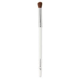 e.l.f. Blending Eye Brush, Softens Dramatic Edges & Fine Lines, For Eyeshadow, Eyeliner & Concealer (Pack of 1)