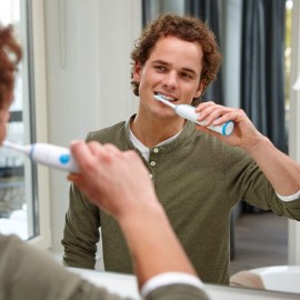 Philips Genuine Sonicare Pro Results Brush Heads, White, Pack of 4 - HX6014/07 Philips Genuine Sonicare Pro Results Brush Heads, White, Pack of 4 - HX6014/07
