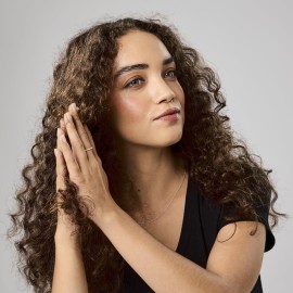 Bumble and bumble. Hairdresser\'s Invisible Oil Frizz-Reducing Hair Oil | Heat Protection, Anti Frizz + Shine | Curly, Wavy, Straight | With Argan Oil, Coconut Oil + Grapeseed Oil, Mini, 0.85 Fl Oz