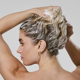 Bumble and bumble. Hairdresser\'s Invisible Oil Hydrating Shampoo | Hydrating, Anti Frizz, Softening, Color Safe | Curly, Wavy, Straight | With Argan Oil, Coconut Oil + Grapeseed Oil, Mini, 2 Fl Oz Bumble and bumble. Hairdresser\'s Invisible Oil Hydrating Shampoo | Hydrating, Anti Frizz, Softening, Color Safe | Curly, Wavy, Straight | With Argan Oil, Coconut Oil + Grapeseed Oil, Mini, 2 Fl Oz