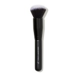 e.l.f. Ultimate Blending Brush, Dome-Shaped Makeup Tool For Applying & Blending Foundation, Bronzer & Blush, Made With Vegan, Cruelty-Free Bristles