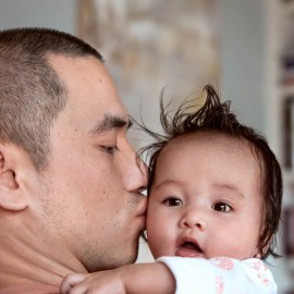 Johnson\'s Head-to-Toe Gentle Baby Cleansing Cloths, Hypoallergenic and Pre-Moistened Baby Bath Wipes, Free of Parabens, Phthalates, Alcohol, Dyes and Soap, 15 ct Johnson\'s Head-to-Toe Gentle Baby Cleansing Cloths, Hypoallergenic and Pre-Moistened Baby Bath Wipes, Free of Parabens, Phthalates, Alcohol, Dyes and Soap, 15 ct