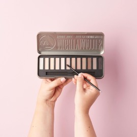 W7 Mighty Mattes Eyeshadow - 12 Matte Nude Colours - Flawless & Natural Long-Lasting Makeup Palette W7 Mighty Mattes Eyeshadow - 12 Matte Nude Colours - Flawless & Natural Long-Lasting Makeup Palette