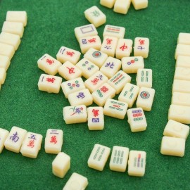 Odoria Dollhouse Mahjong Set Miniature: 1/12 Scale Chinese Mahjong Stone Game Set Traditional - Mini Doll House Accessories Plastic 180 Tiles