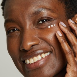 No7 Lift & Luminate Triple Action Eye Cream - Anti-Aging Under Eye Cream for Dark Circles, Puffiness & Wrinkles - Formulated with Vitamin C to Brighten and Refresh Tired Eyes (0.5 Fl Oz) No7 Lift & Luminate Triple Action Eye Cream - Anti-Aging Under Eye Cream for Dark Circles, Puffiness & Wrinkles - Formulated with Vitamin C to Brighten and Refresh Tired Eyes (0.5 Fl Oz)