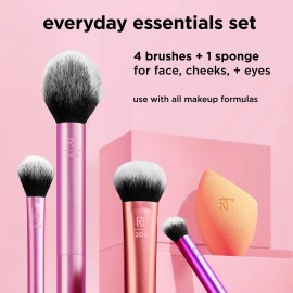 Real Techniques Makeup Brush Set with Sponge Blender for Eyeshadow, Foundation, Blush, and Concealer, Set of 5