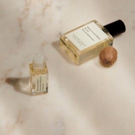 Maison Louis Marie - No.04 Bois de Balincourt Natural Roll-On Perfume Oil | Luxury Clean Beauty + Non-Toxic Fragrance (0.5 fl oz | 15 ml) Maison Louis Marie - No.04 Bois de Balincourt Natural Roll-On Perfume Oil | Luxury Clean Beauty + Non-Toxic Fragrance (0.5 fl oz | 15 ml)