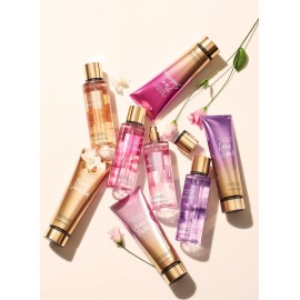 Victoria\'s Secret Bare Vanilla Nourishing Hand & Body Lotion Victoria\'s Secret Bare Vanilla Nourishing Hand & Body Lotion
