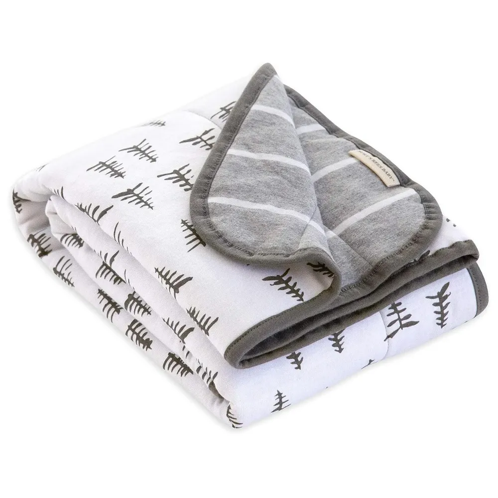 Burt\'s Bees Baby Infant Reversible Blankets 100% Organic Cotton GOTS Certified - Pine Forest Prints with Quilting Pattern Soft Nursery Blanket with 100% Polyester Fill for Size 30 x 40 Inch Burt\'s Bees Baby Infant Reversible Blankets 100% Organic Cotton GOTS Certified - Pine Forest Prints with Quilting Pattern Soft Nursery Blanket with 100% Polyester Fill for Size 30 x 40 Inch