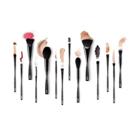 NYX PROFESSIONAL MAKEUP Can\'t Stop Won\'t Stop Foundation Brush NYX PROFESSIONAL MAKEUP Can\'t Stop Won\'t Stop Foundation Brush