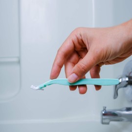 Kai About Face Body Twin Blade Pivoting Disposable Razors; 12 Shavers for Women; Curve-Hugging Pivoting Head with Aloe & Vitamin E Strip, Shaving Razors for Women Kai About Face Body Twin Blade Pivoting Disposable Razors; 12 Shavers for Women; Curve-Hugging Pivoting Head with Aloe & Vitamin E Strip, Shaving Razors for Women