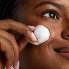 Cliganic Super Jumbo Cotton Balls (200 Count) - Hypoallergenic, Absorbent, Large Size, 100% Pure (Packaging May Vary) Cliganic Super Jumbo Cotton Balls (200 Count) - Hypoallergenic, Absorbent, Large Size, 100% Pure (Packaging May Vary)