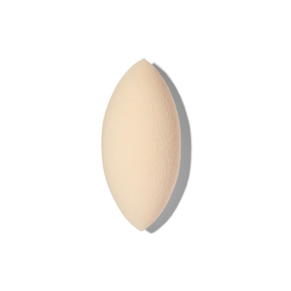 e.l.f. Cosmetics Camo Concealer Sponge, Makeup Sponge With Latex Free Foam & Dual-Pointed Ends For Blending, Vegan & Cruelty-Free, Flesh, 1 Count