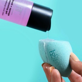 Real Techniques Brush + Sponge Cleansing Gel, Makeup Brush & Makeup Blending Sponge Shampoo, Gently Removes Makeup, Oil, & Other Impurities, Vegan & Cruelty-Free, 4fl. oz./118 ml Bottle Real Techniques Brush + Sponge Cleansing Gel, Makeup Brush & Makeup Blending Sponge Shampoo, Gently Removes Makeup, Oil, & Other Impurities, Vegan & Cruelty-Free, 4fl. oz./118 ml Bottle