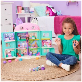 Gabby\'s Dollhouse, Deluxe Figure Gift Set with 7 Toy Figures and Surprise Accessory, Kids Toys for Ages 3 and up Gabby\'s Dollhouse, Deluxe Figure Gift Set with 7 Toy Figures and Surprise Accessory, Kids Toys for Ages 3 and up