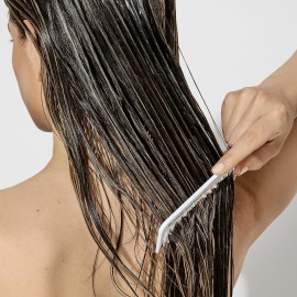 Bumble and bumble. Bond-Building Hair Repair Conditioner | For Damaged Hair | Color Safe | Anti Frizz + Adds Shine | Curly, Wavy, Straight, 6.7 Fl Oz Bumble and bumble. Bond-Building Hair Repair Conditioner | For Damaged Hair | Color Safe | Anti Frizz + Adds Shine | Curly, Wavy, Straight, 6.7 Fl Oz