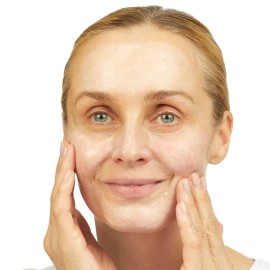 No7 Lift & Luminate Dual Action Cleansing & Exfoliating Face Wash - Gentle Face Exfoliator with Vitamin C, E & B5 - Deep Pore Cleanser for Dull & Uneven Skin Tone (3.3 Fl Oz) No7 Lift & Luminate Dual Action Cleansing & Exfoliating Face Wash - Gentle Face Exfoliator with Vitamin C, E & B5 - Deep Pore Cleanser for Dull & Uneven Skin Tone (3.3 Fl Oz)