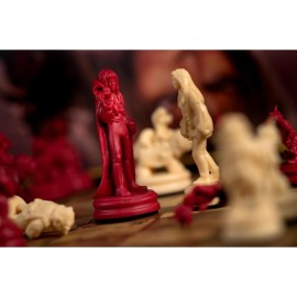 River Horse Studios Jim Henson\'s Labyrinth - Chess Set River Horse Studios Jim Henson\'s Labyrinth - Chess Set