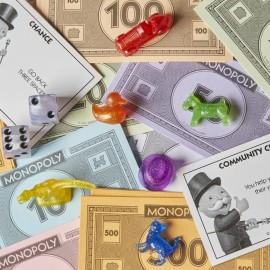 Hasbro Gaming Monopoly Sparkle Edition Board Game, Family Games, with Glittery Tokens, Pearlescent Dice, Sparkly Look, (Amazon Exclusive) Hasbro Gaming Monopoly Sparkle Edition Board Game, Family Games, with Glittery Tokens, Pearlescent Dice, Sparkly Look, (Amazon Exclusive)