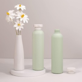 UMETASS 8.8oz Squeeze Bottles with Flip Cap, Refillable Plastic Travel Bottles for Creams, Lotion, Shampoo, Conditioner (2 Pcs)