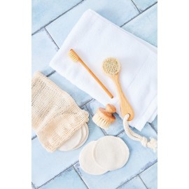 Redecker Natural Pig Bristle Round Face Brush with Oiled Beechwood Handle, 2-Inches Redecker Natural Pig Bristle Round Face Brush with Oiled Beechwood Handle, 2-Inches