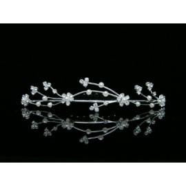 Flower Girl Bridesmaid Bridal Tiara Comb - Faux Pearls Silver Plated T392