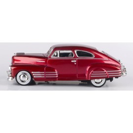 1948 Chevy Aerosedan Fleetline, Red - Motormax Premium American 73266 - 1/24 Scale Diecast Model Car, unisex-children