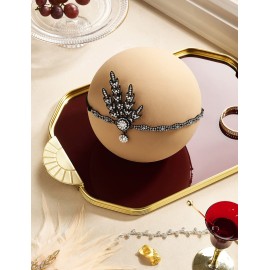 BABEYOND Art Deco 1920\'s Flapper Great Gatsby Inspired Leaf Medallion Pearl Headpiece Headband Black BABEYOND Art Deco 1920\'s Flapper Great Gatsby Inspired Leaf Medallion Pearl Headpiece Headband Black