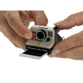 World\'s Smallest Polaroid Camera Keychain
