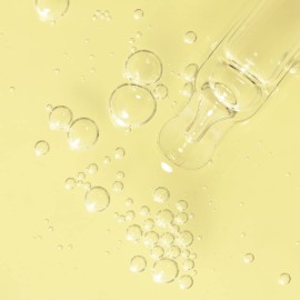 Lumene [Valo] Nordic-C Glow Boost Essence - Hydrating and Brightening Serum with Vitamin C, Hyaluronic Acid + Arctic Cloudberry for Visibly Radiant Skin - Vegan + Suitable for All Skin Types (30 ml)