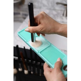 Makeup Brush Cleaner - Conditions and Protects Brushes - No Residue - Quickly and Easily Cleans Foundation Brushes - Plant-derived Ingredients - Makeup Cleaner for Brushes