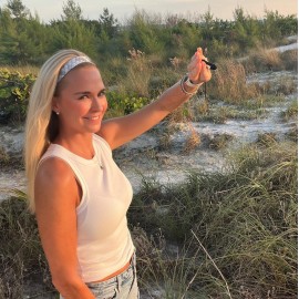 Sweaty Bands Womens Girls Headband - Non-Slip Velvet-Lined Athletic Hairband - Mermaid Hair Don\'t Care Gray