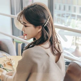 Vpang 2 Pcs Shiny Rhinestone Diamond Hair Barrette Clip Duckbill Alligator Clip Hair Accessories for Women Girls (White) Vpang 2 Pcs Shiny Rhinestone Diamond Hair Barrette Clip Duckbill Alligator Clip Hair Accessories for Women Girls (White)