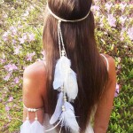 Nicute Boho Feather Headbands Peacoak Headpieces Festival Indian Headband Hippie Accessories for Women (Beige)