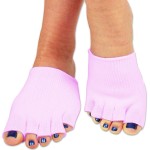 Bcurb Toe Gel-Lined Compression Socks (1 Pair) Toes Separating Therapeutic Moisturizes Dry Feet Hard Cracked Skin. (Pink, Medium)