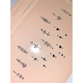 Priyanka Silver Bindis  MERCY LONDON Crystal Indian Bindi Face Jewels Gold Silver Multi Packet Bridal Priyanka Silver Bindis  MERCY LONDON Crystal Indian Bindi Face Jewels Gold Silver Multi Packet Bridal