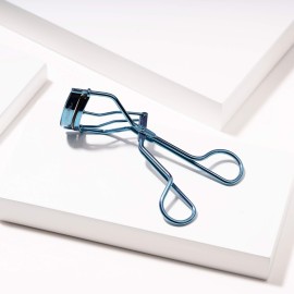 Tweezerman Classic Eyelash Curler (Bell Bottom Blue) - Lash Curler for All Eye Shapes Tweezerman Classic Eyelash Curler (Bell Bottom Blue) - Lash Curler for All Eye Shapes