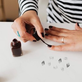 60 Pieces Halloween Nail Charms Skull Spider Nail Charms Skull 3D Spider with Rhinestones Halloween Jewelry Vintage Alloy Skeleton Hand Accessories for Women(Antique Silver)