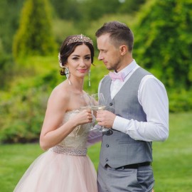 KICOSY Rose Gold Crystal Tiara Crown for Women and Girls - Princess Birthday Crown KICOSY Rose Gold Crystal Tiara Crown for Women and Girls - Princess Birthday Crown