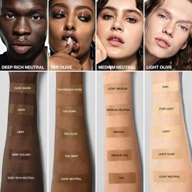 Smashbox Halo Healthy Glow All-In-One Tinted Moisturizer SPF 25 | Light to Medium Coverage| Hyaluronic Acid, Oil free + Anti Humidity, 1.4 Fl Oz Smashbox Halo Healthy Glow All-In-One Tinted Moisturizer SPF 25 | Light to Medium Coverage| Hyaluronic Acid, Oil free + Anti Humidity, 1.4 Fl Oz