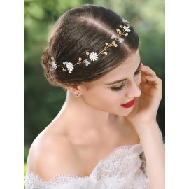 Unicra Bride Flower Wedding Hair Vine Daisy Gold Bridal Hair Piece Crystal Hair Accessories for Women and Girls Unicra Bride Flower Wedding Hair Vine Daisy Gold Bridal Hair Piece Crystal Hair Accessories for Women and Girls