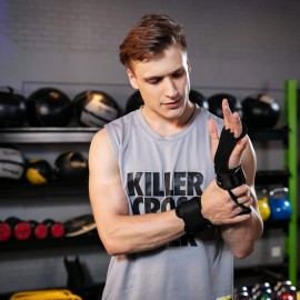 AEOLOS Leather Gymnastics Hand Grips-Great for Gymnastics,Pull up,Weight Lifting,Kettlebells and Cross Training (9Latest Style Black(2 Layers Leather), Medium) AEOLOS Leather Gymnastics Hand Grips-Great for Gymnastics,Pull up,Weight Lifting,Kettlebells and Cross Training (9Latest Style Black(2 Layers Leather), Medium)