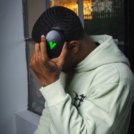 Veeta Superior Wave Brush for Men 360 - Palm With Protective Cover, 100% Synthetic Flex Bristles, Curved Design to Deepen & Define Pattern (Soft) Veeta Superior Wave Brush for Men 360 - Palm With Protective Cover, 100% Synthetic Flex Bristles, Curved Design to Deepen & Define Pattern (Soft)