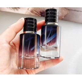 30ML Glass Perfume Bottles Empty Gradient Black Spray Perfume Bottles with Black Screw Lid Refillable Portable Empty Square Perfume Atomizer Vials Refillable Cosmetic Containers for Perfume Essential