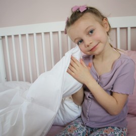 ZPECC Toddler Goose Down Comforter, 41x48 Hypoallergenic Baby Duvet Insert, Soft Lightweight All Season Quilt Blanket for Crib Daycare Stroller White