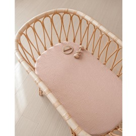 Konssy Muslin Bassinet Sheets for Baby Girl Boy, 2 Pack Soft Breathable Baby Bassinet Mattress Sheets Fit for Hourglass Oval Cradle, Moses Basket Rectangle Mattress (Floral, Pink)